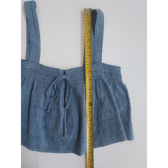 NWOT Ladies American Eagle Blue Denim Embroidered Cropped Stitch Tank Size M - Picture 8 of 9
